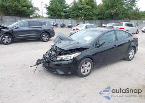 2017 Kia Forte Lx из США, поврежденный, VIN 3KPFL4A75HE102109